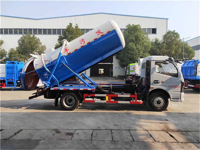 東風(fēng)牌8方吸污車(chē)